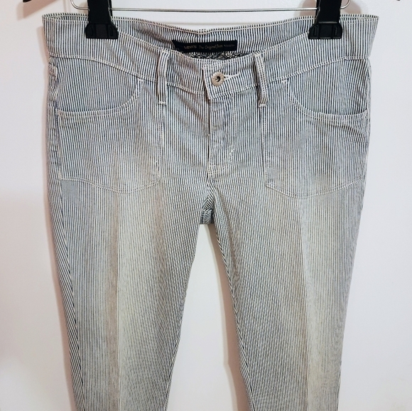 Levi's Striped Distressed Ankle Jeans Blue White Size 10 - Picture 3 of 12